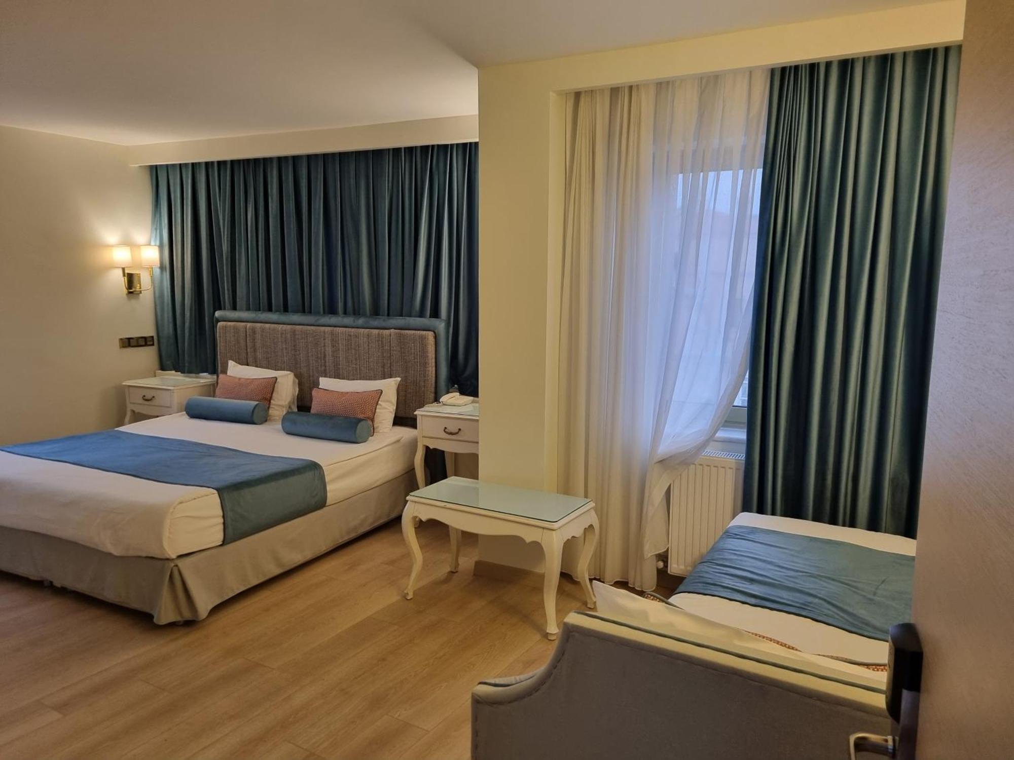 Taximtown Hotel — Fotoğraflar 3